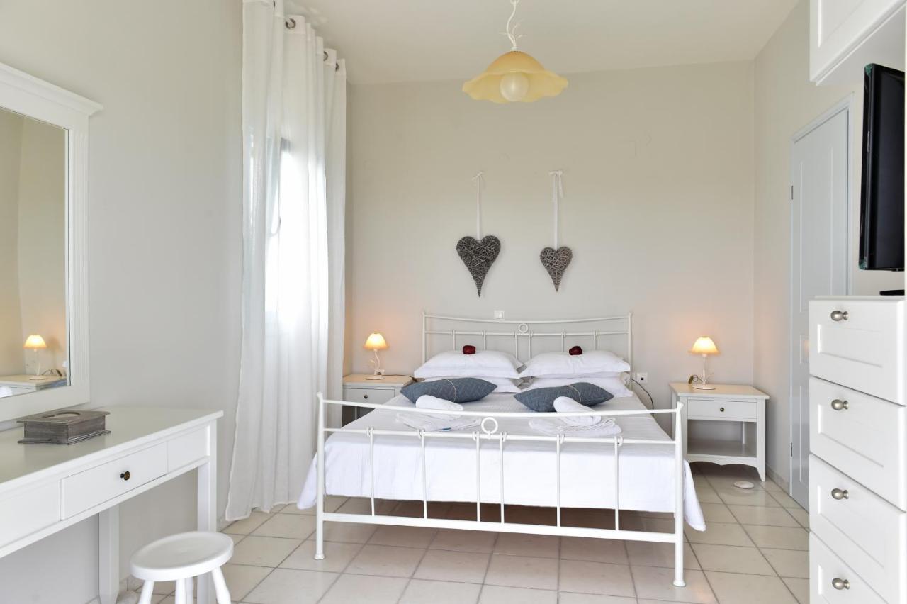 Tonia Apartments Paros Chrisi Akti  Extérieur photo