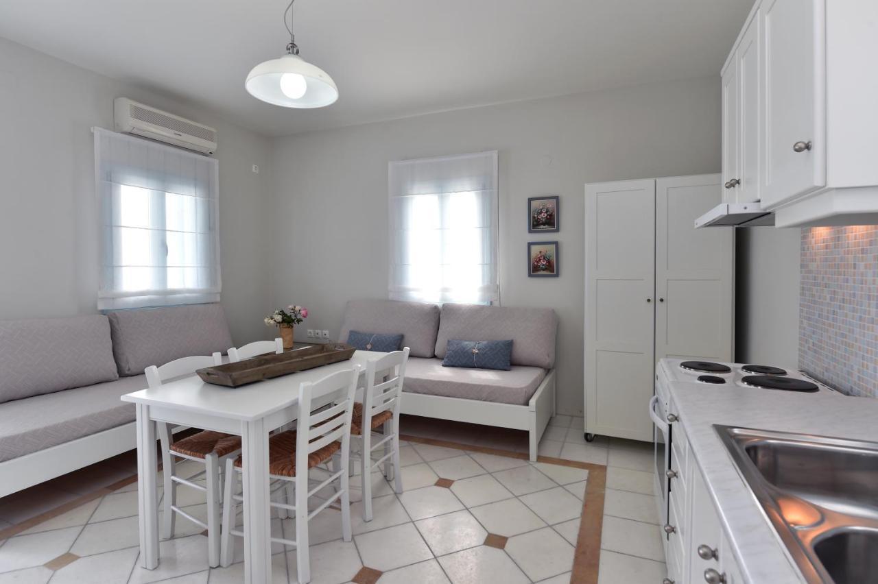 Tonia Apartments Paros Chrisi Akti  Extérieur photo